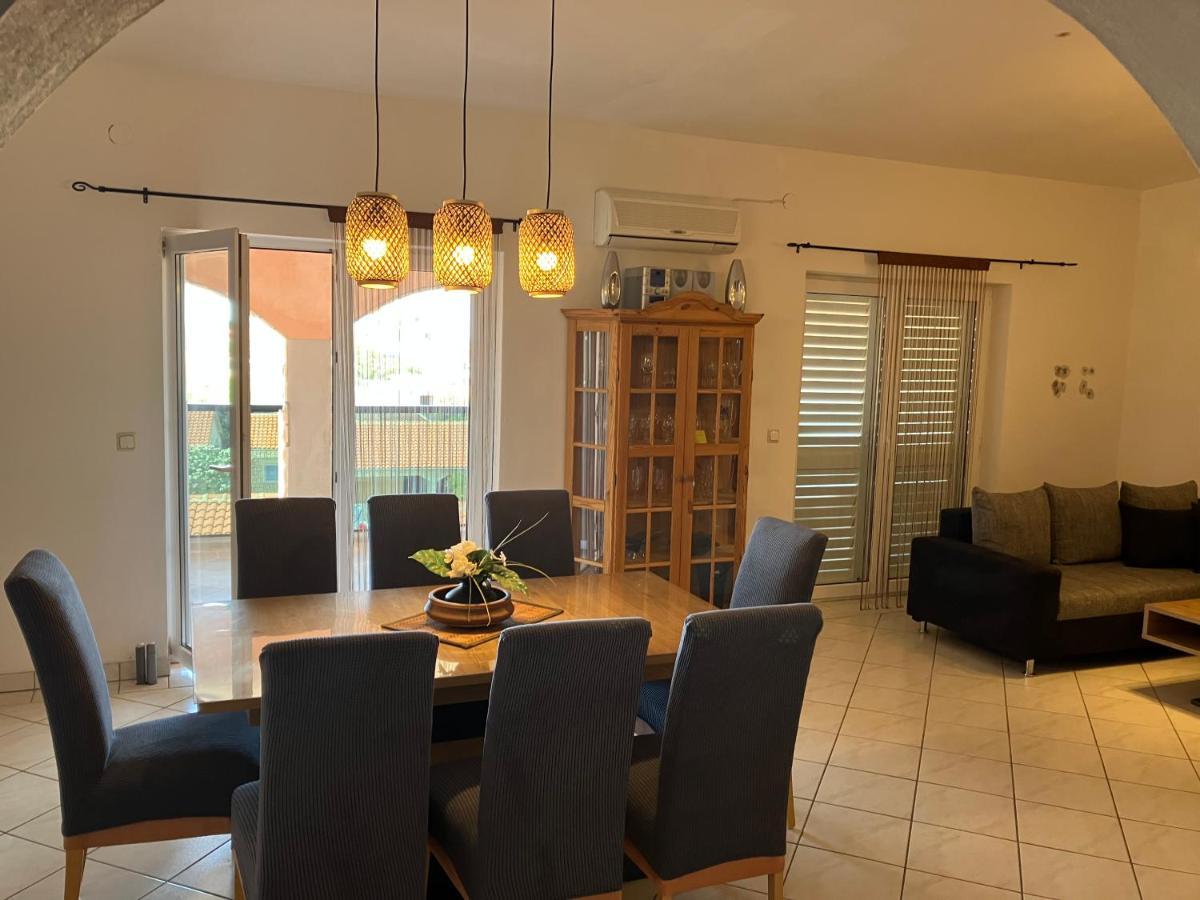 Apartmani Ivanic Vir Exteriör bild