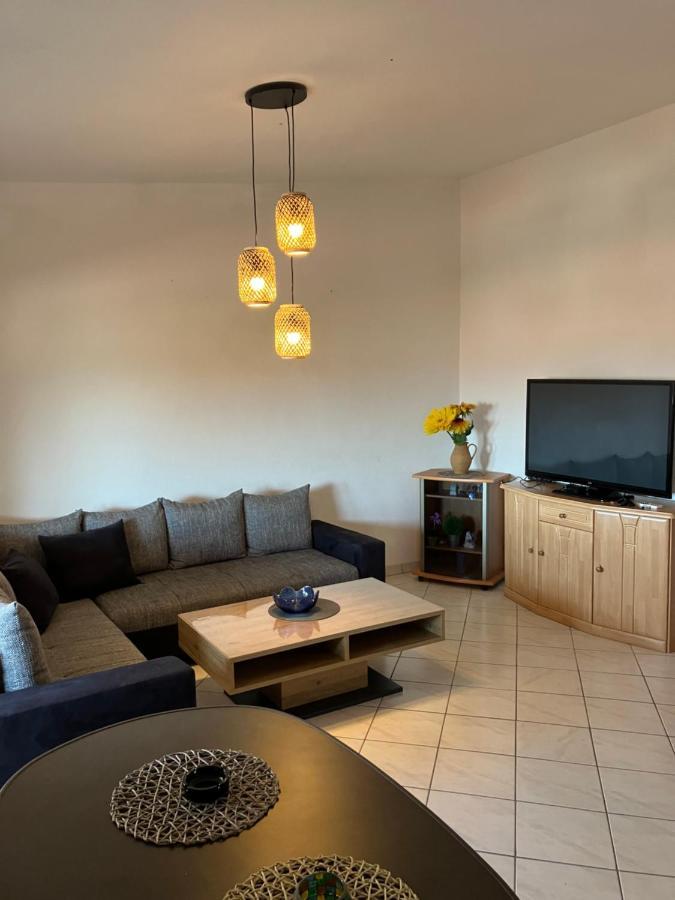 Apartmani Ivanic Vir Exteriör bild