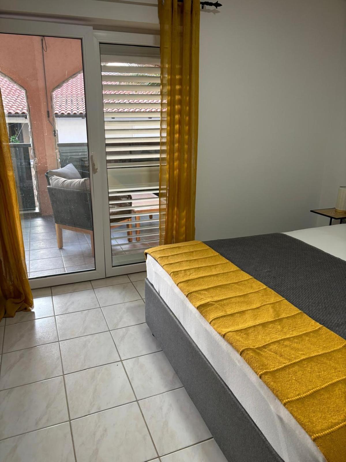 Apartmani Ivanic Vir Exteriör bild